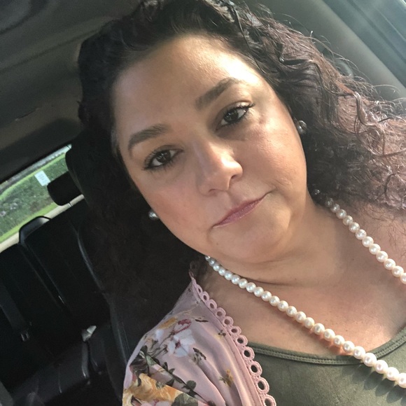 Meet your Posher, Tamara for Chrysalis Effects - Picture 3 of 6